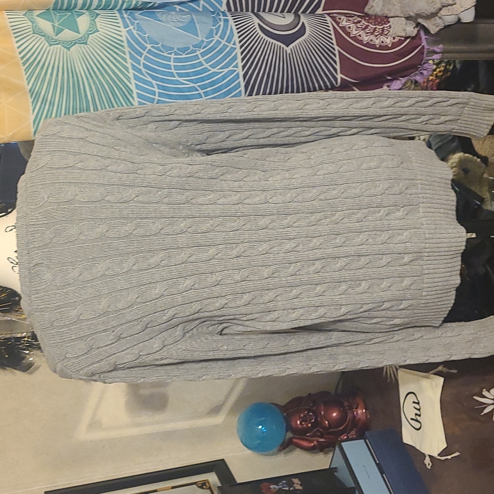 Sweater - Picture 3 of 4